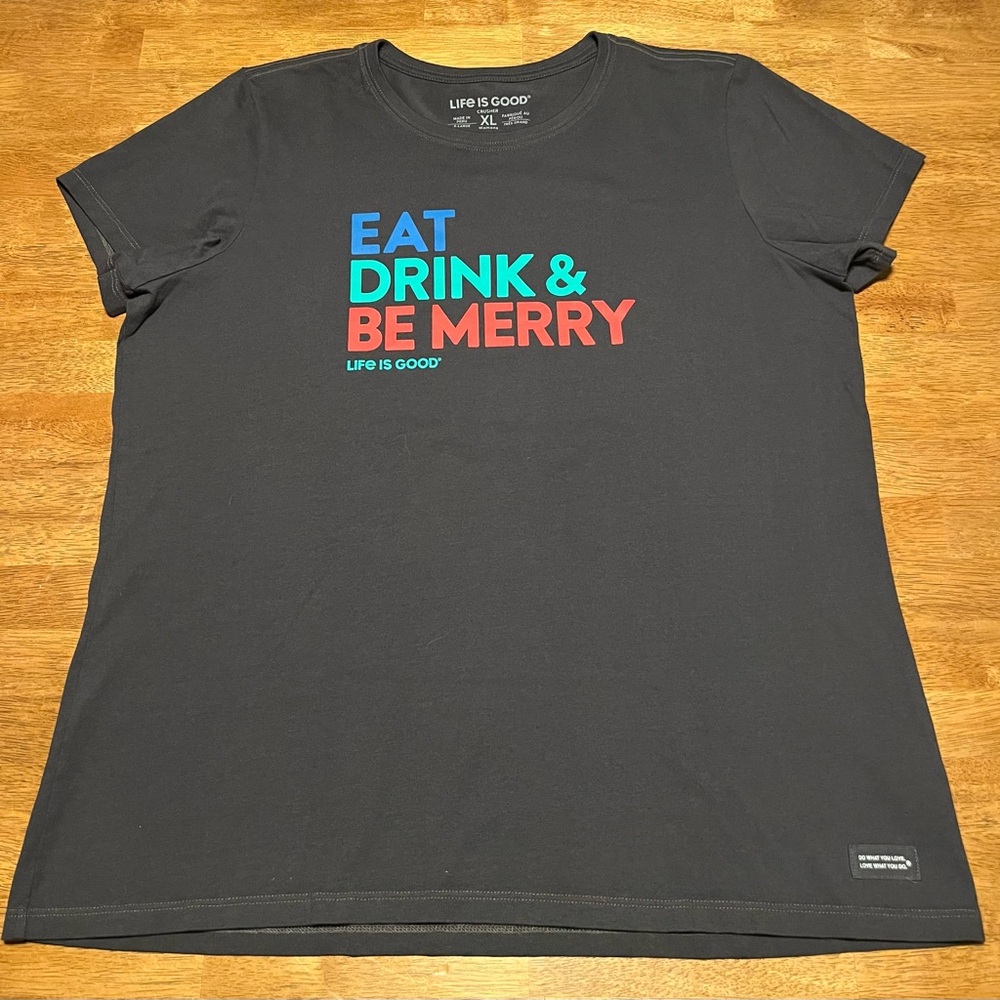 Graphic T-Shirt - Life is Good - Women's - Extra Large